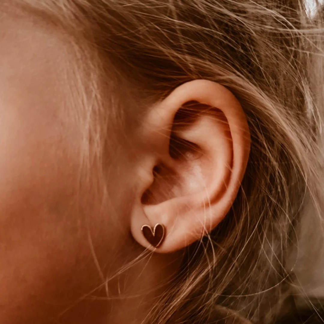 Mrs. Ertha dětské pozlacené náušnice Srdíčka (šroubovací)