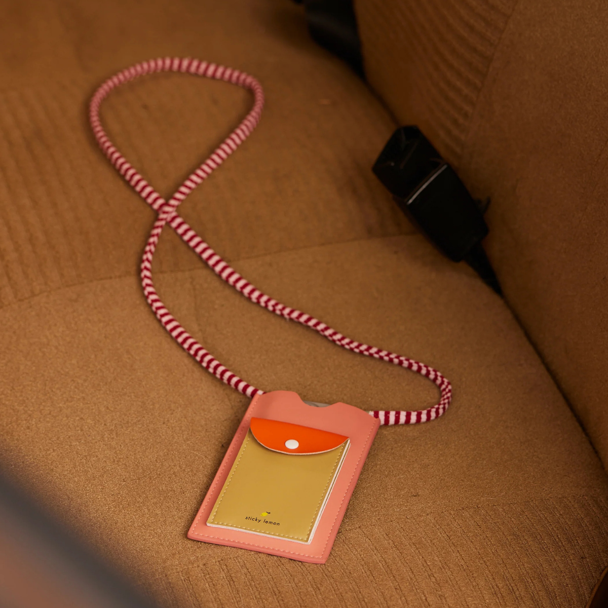 Sticky Lemon pouzdro na mobil coral pink
