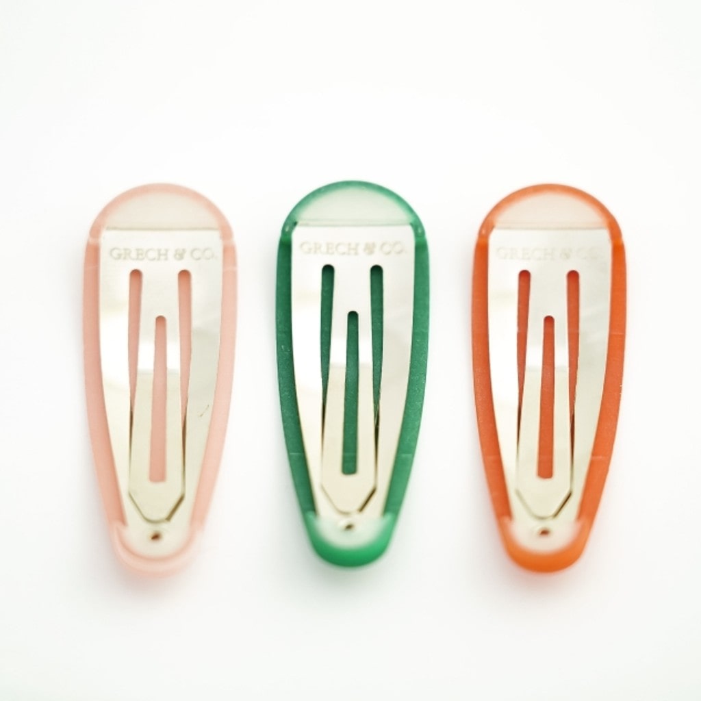 Crimson hair clips